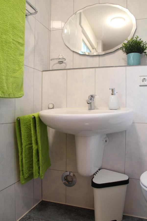 Ferienwohnung Auf Der Blumenstrasse เน็ทเทอทาล ภายนอก รูปภาพ